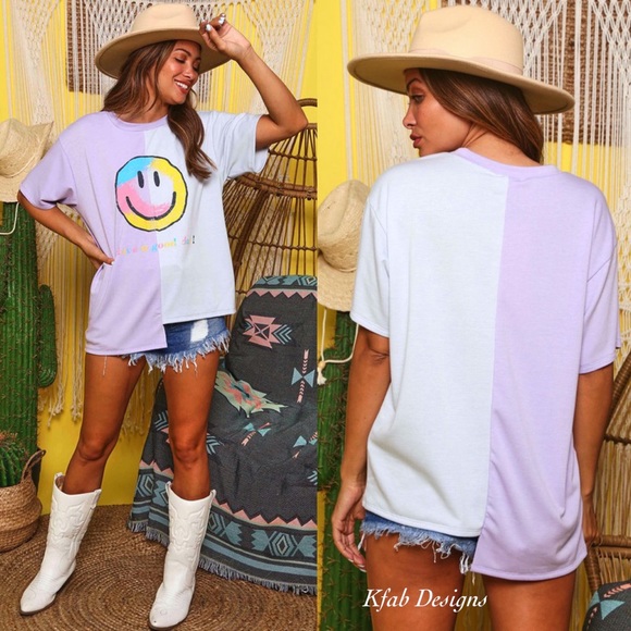 LAST 1! Size S! Soft Color Block Relaxed Fit Asymmetric Hem Smiley Graphic Tee - Picture 3 of 7